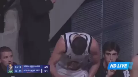 Poster siaran Pallacanestro Cantù VS Snaidero Cucine Udine